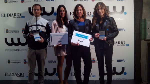 Premios web Cantabria para la mejor web empresarial (IDbox) y mejor app (o0o) .