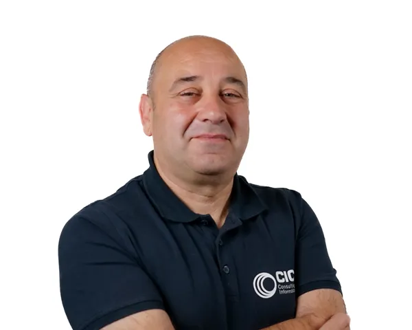 Roberto Hidalgo Cisneros